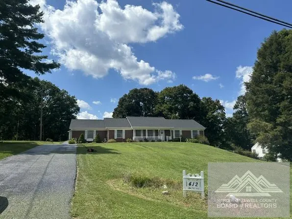 412 Mountain Ln, Bluefield, VA 24605