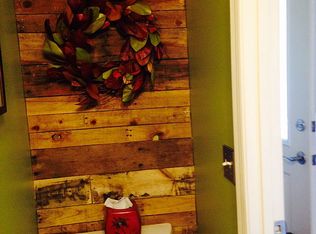 661 211th St, Pasadena, MD 21122