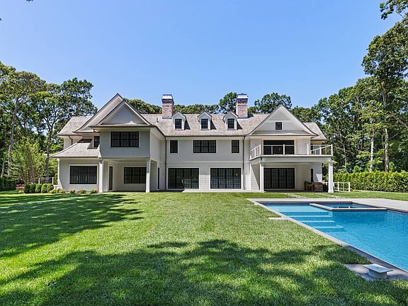 2nd image of 25 Redcoats Ln