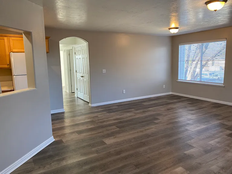 342 E 800 N #210 — Photo 13