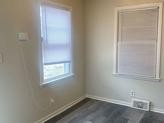 3rd image of 3909 E 58th St
