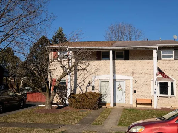 121 11th St, Catasauqua, PA 18032