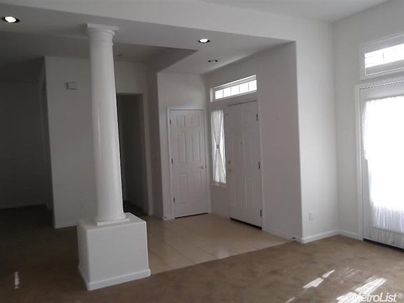 3rd image of 3674 Heron Lakes Ct