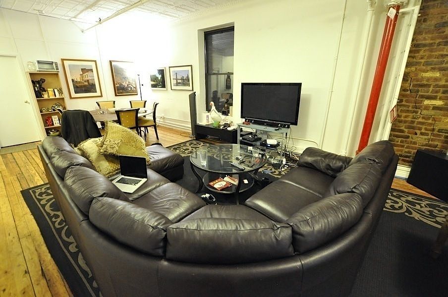 1st image of 165 W 26th St APT 3E