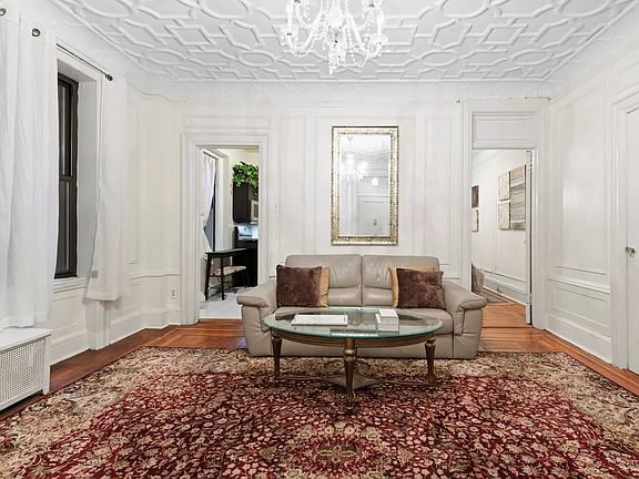 2nd image of 200 W 54th St APT 3H