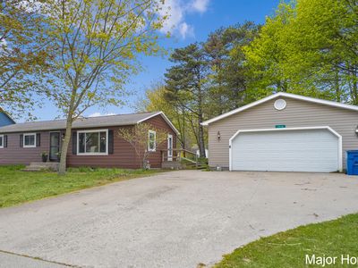 1015 Vogel St, Ludington, MI, 49431