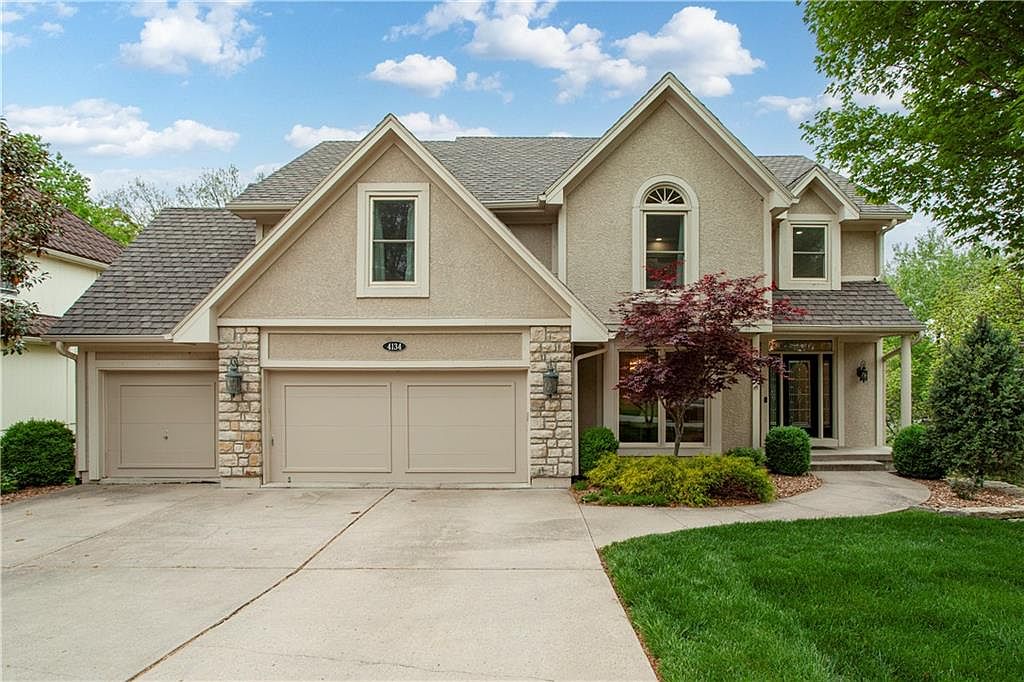 4134 NE Hampstead Dr, Lees Summit, MO 64064 | Zillow