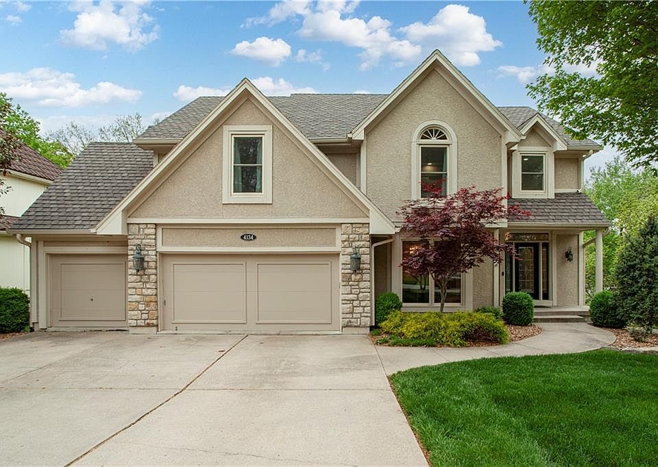 1st image of 4134 NE Hampstead Dr