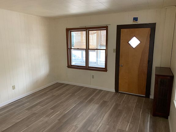 3rd image of 211 W Grove St #209