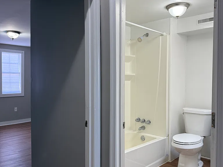 1662 Darley Ave — Photo 12