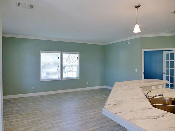 4th image of 1937 Warwick Hills Dr