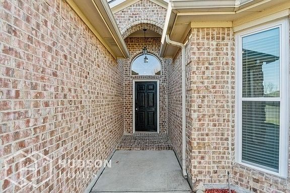 2nd image of 840 Pebblecreek Dr