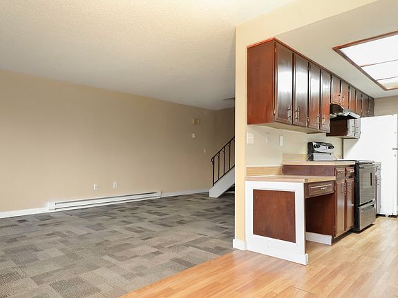 3rd image of 124 147th Ave SE APT 2