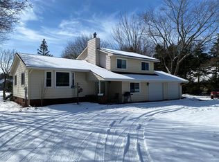 1479 W Giles Rd, Muskegon, MI 49445