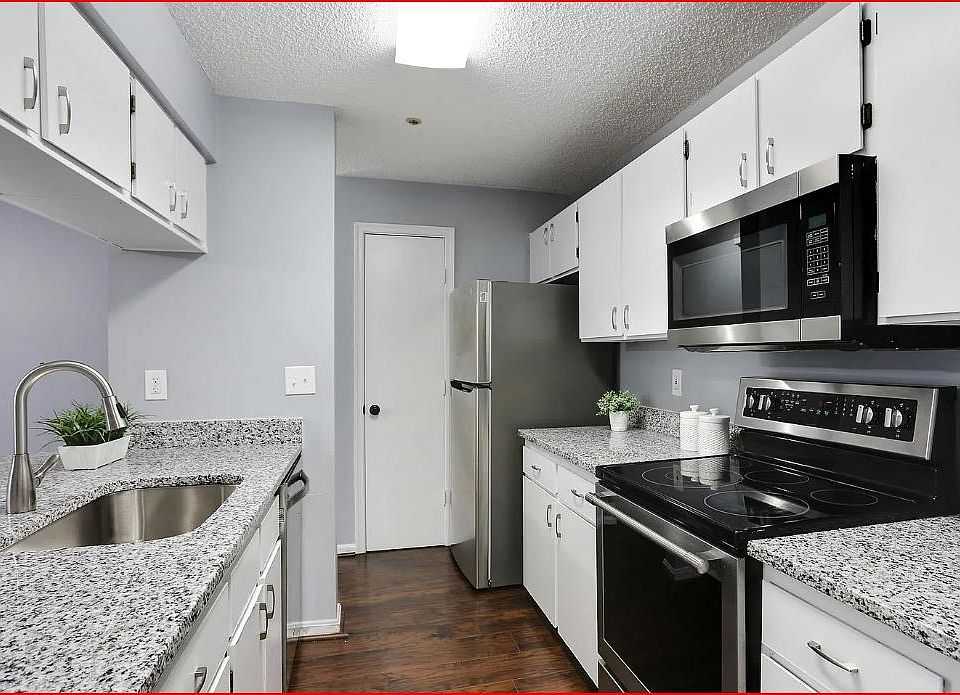 2nd image of 14018 Valleyfield Dr APT 5