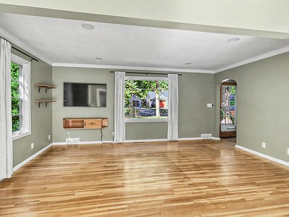 4th image of 1526 6th St S