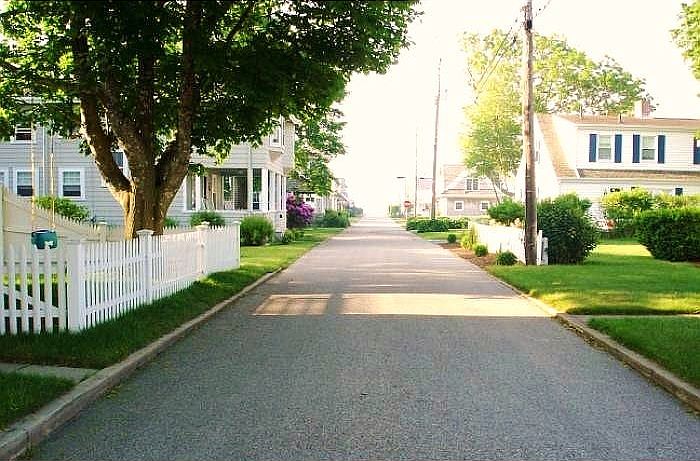1st image of 102 Grand Ave