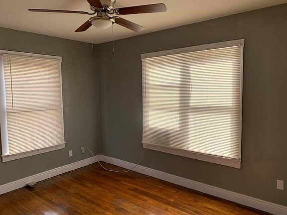4th image of 135 Dumoulin Ave