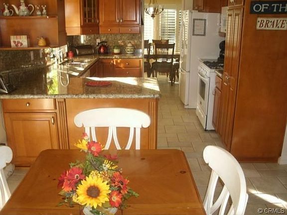 5th image of 12374 Aralia Dr