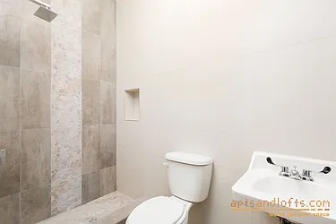 Rented by aptsandlofts.com