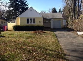 88 Cragg Rd, Rochester, NY 14616