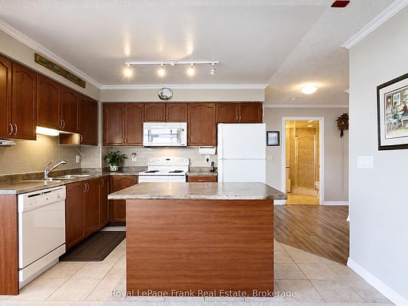 3rd image of 1600 Charles St #904
