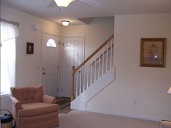 4th image of 6162 Holly Creek Dr