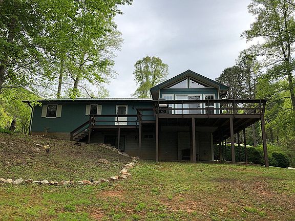2nd image of 564 Rose Creek Cove Rd