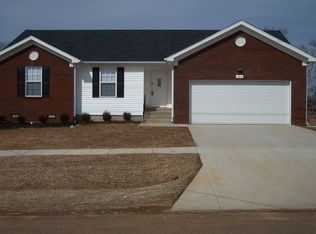 106 Naples Ct, Radcliff, KY 40160