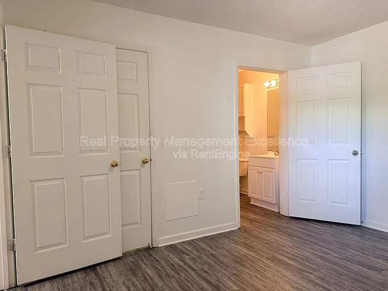 2031 Wolfmill Dr #103-A — Photo 13