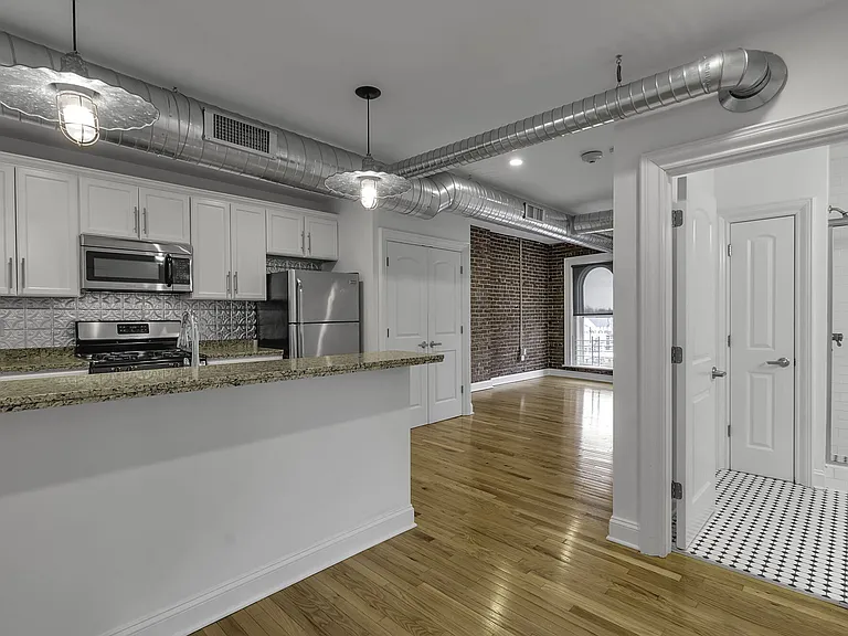 The Fenton Apartments — Photo 5