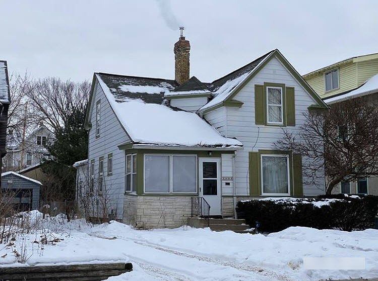 2nd image of 3409 Pillsbury Ave