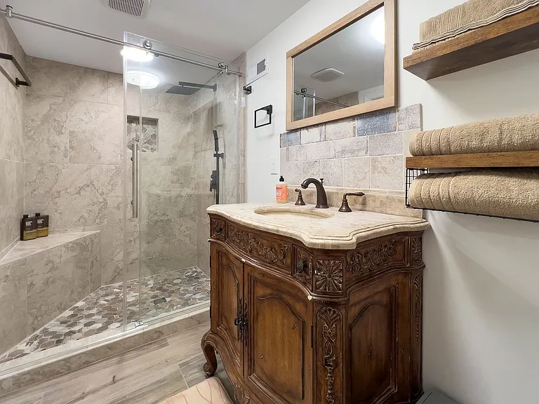 709 Baldwin Ave #B — Photo 14