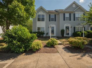 423 Hollybrook Ridge Ln, Richmond, VA 23223