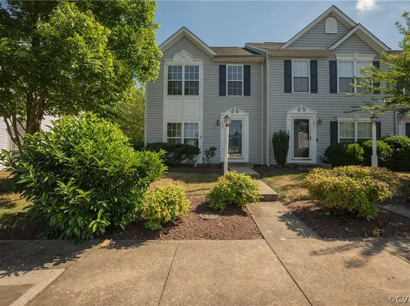 423 Hollybrook Ridge Ln, Richmond, VA 23223