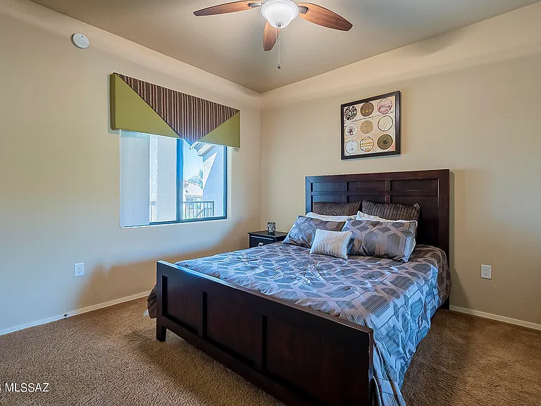 2550 E River Rd #16305 — Photo 24