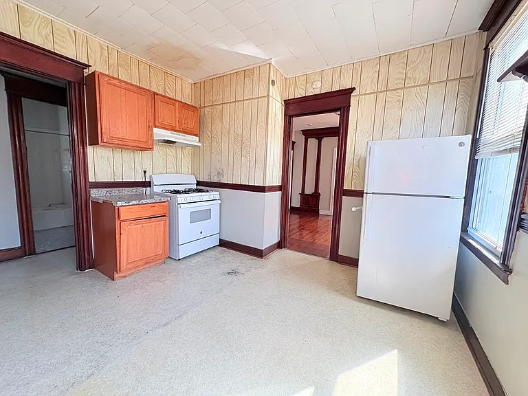 70 Peck Ave #2 — Photo 9