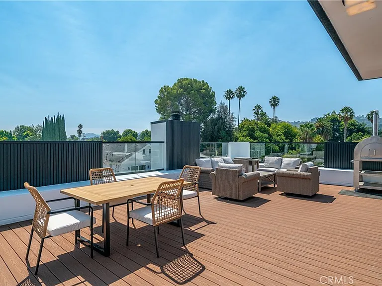 13838 Milbank St — Photo 40