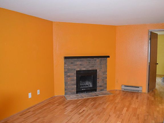 4th image of 12719 NE 120th St