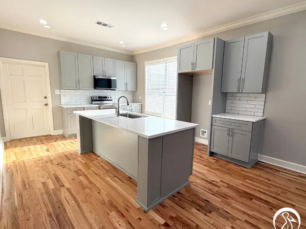 900 N 3rd Suites, 900 N 3rd St #C, Monroe, LA 71201