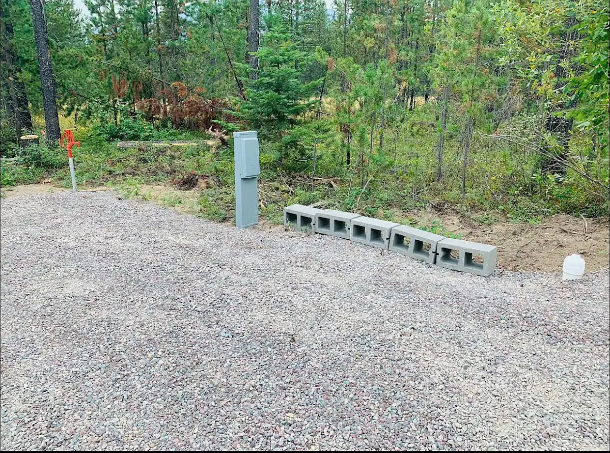 Magical Year-Round Rv Pad-Minutes From Glacier & The Flathead Valley — Photo 1