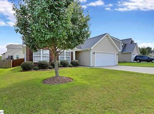 10 Heatherfield Dr, Simpsonville, SC 29680