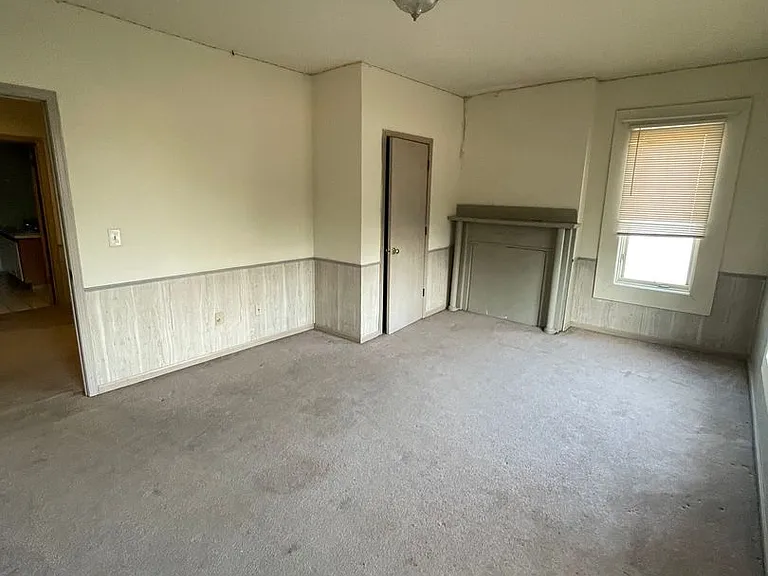 194 E 14th Ave — Photo 25