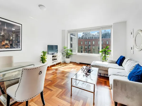 220 Riverside Blvd APT 7V, New York, NY 10069