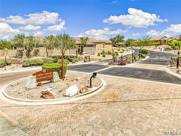 3rd image of 2941 Fort Mojave Drive