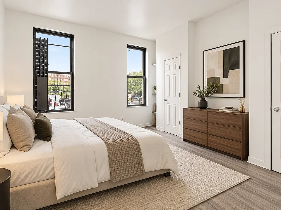 987 Flushing Ave #2L