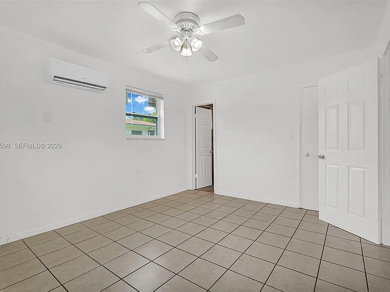 577 NW 90th St #6 — Photo 15