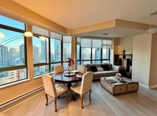 1383 Howe St #1, Vancouver, BC V6Z2R5