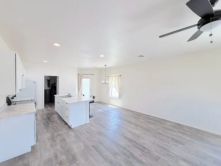 602 Camino Andres — Photo 8
