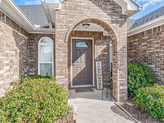 2nd image of 5624 Little Elm Ln